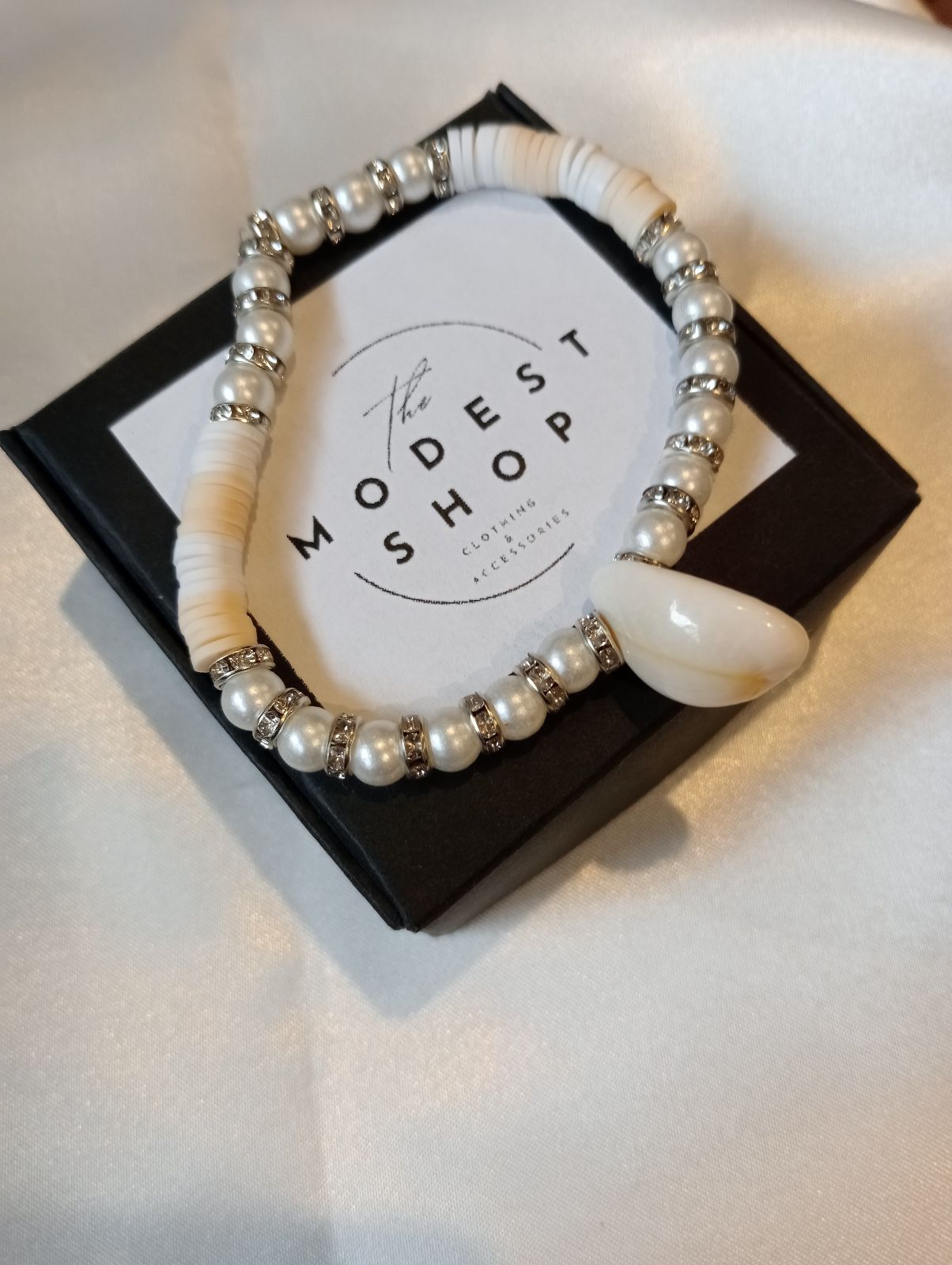 Shell Charm Bracelet