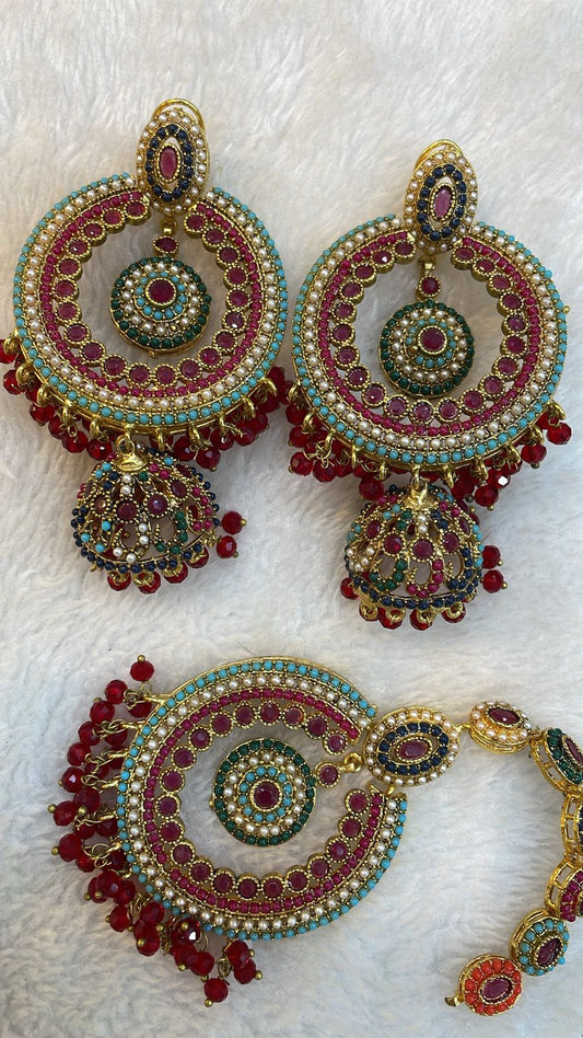 Earrings and bindiya set